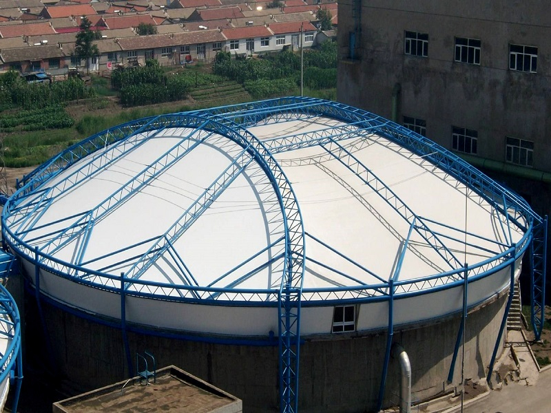 污水池反吊膜结构